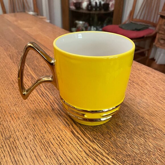 Star Trek Enterprise NCC-1701 Large Yellow Coffee Cup Mug by Core Home - Picture 2 of 7